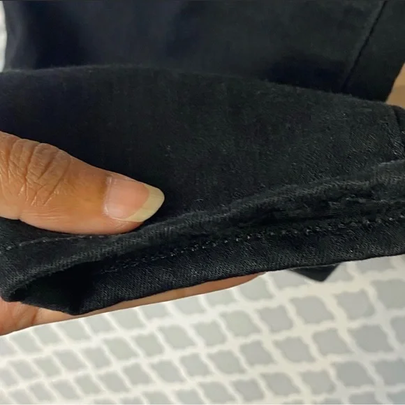 EUC Paige Dice Black Destructed Verdugo Ankle Jean - Picture 6 of 12